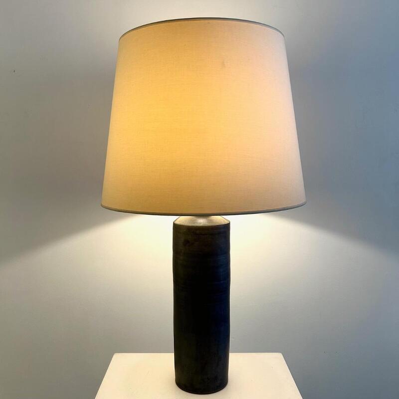 CERAMIC TABLE LAMP